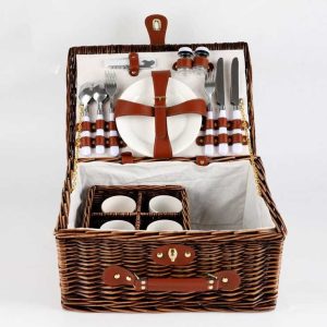 full willow picnic basket service for 4