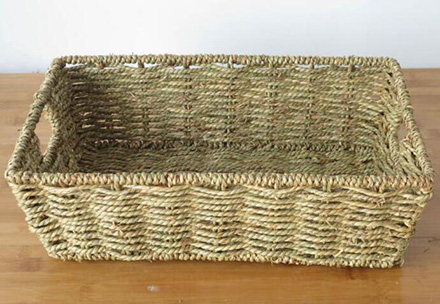 storage basket,gift basket,fruit basket,made of seagrass with metal frame